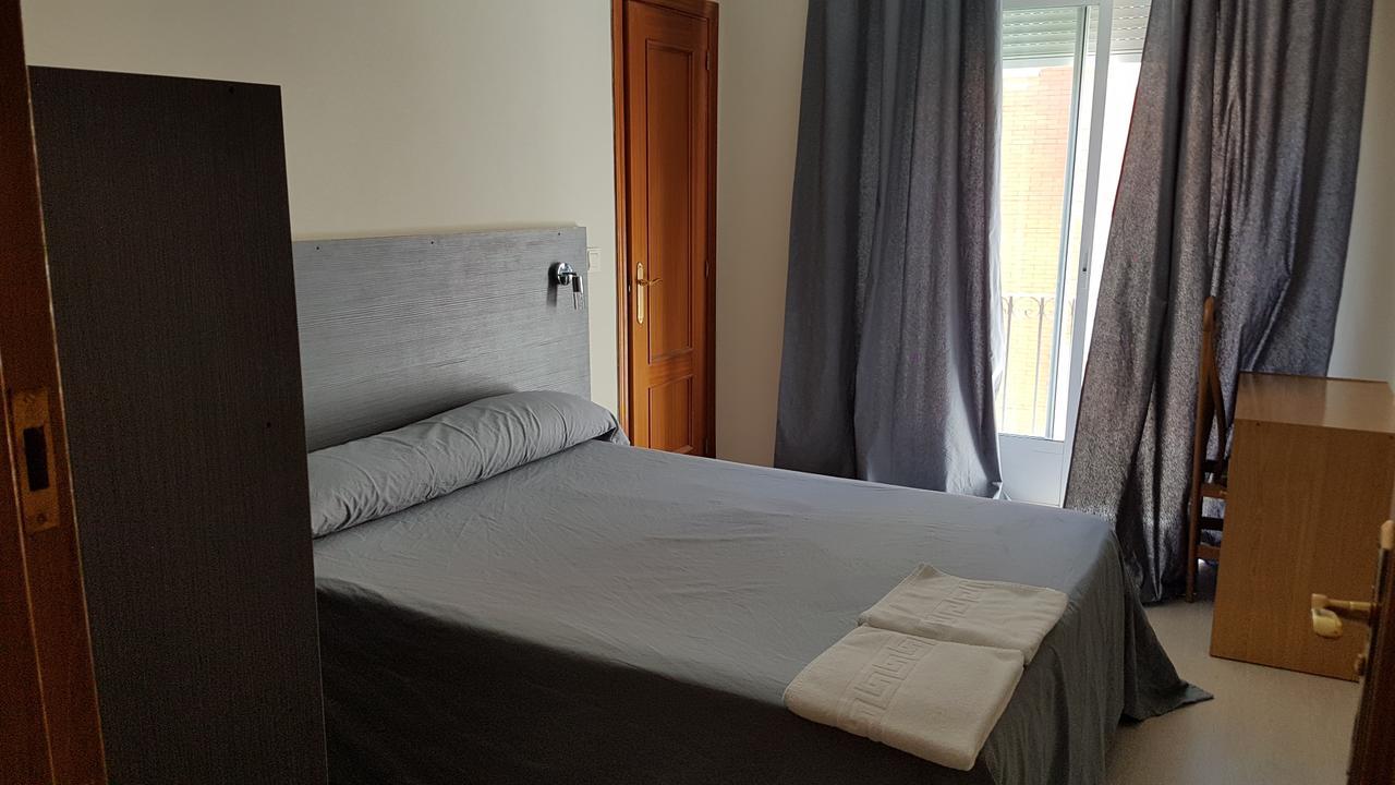 Hostal La Estacion ตารังกอน ภายนอก รูปภาพ